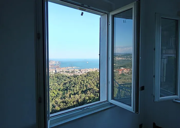 Orizzonte Spezzino Lägenhet